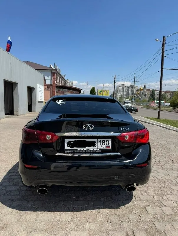 Продаю infiniti q50 2.0t (211 л. с. ) 2014 г. в. продаю свой ухоженный infiniti q50 2014 года выпуска, оснащенный мощным и экономичным 2.0-литровым турбированным двигателем (211 л. с. ). автомобиль в хорошем состоянии. пробег реальный. 185 тыс комплектация: полный набор опций для комфорта и безопасности. два комплекта резины: летняя и зимняя резина на оригинальных дисках infiniti. гаражное хранение: автомобиль всегда в идеальном состоянии, защита от внешних воздействий европейская версия. техническое состояние: автомобиль полностью обслужен, все то проводились вовремя. двигатель работает ровно, без нареканий. проверка любое сто за ваш счет. машина моя личная, во владении три года. осмотр в донецке не упустите возможность стать владельцем стильного и мощного автомобиля! tg - @fin_209 телефон +79493117775 цена - 1.6 🍋 📞 звоните: +7(949)3117775 - фотография - 5