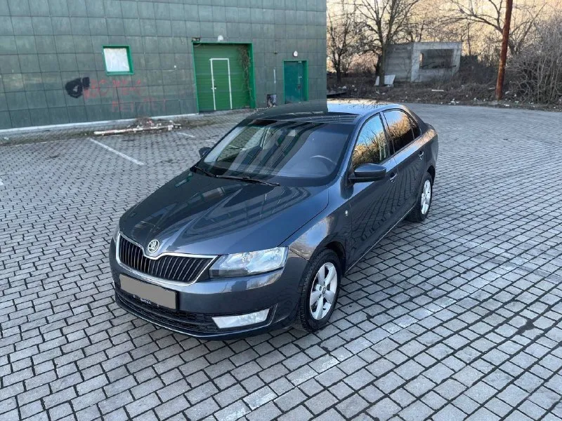 Skoda rapid в шикарном состоянии! 🔥без окрасов ! все стекла родные ! 🔥 год 2015г кузов лифтбек # 1.6... - фотография