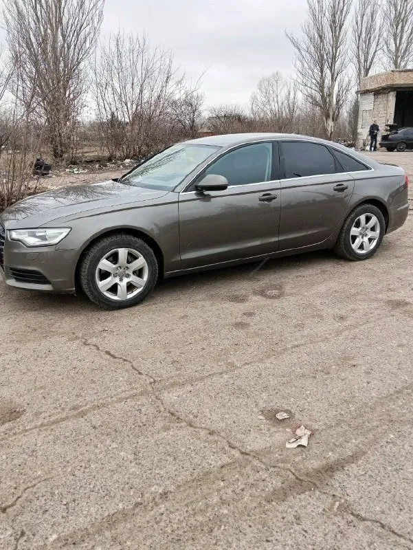 Продам автомобиль в отличном состоянии! audi а6,2.0,бензин, коробка автомат, пробег 177000. 1500000 торг возможен. обслуживание производилось по надобности и ремонту. звоните, приезжайте, смотрите. макеевка, гвардейка. сергей+79493597468 📞 звоните: +7(949)3597468 - фотография - 2