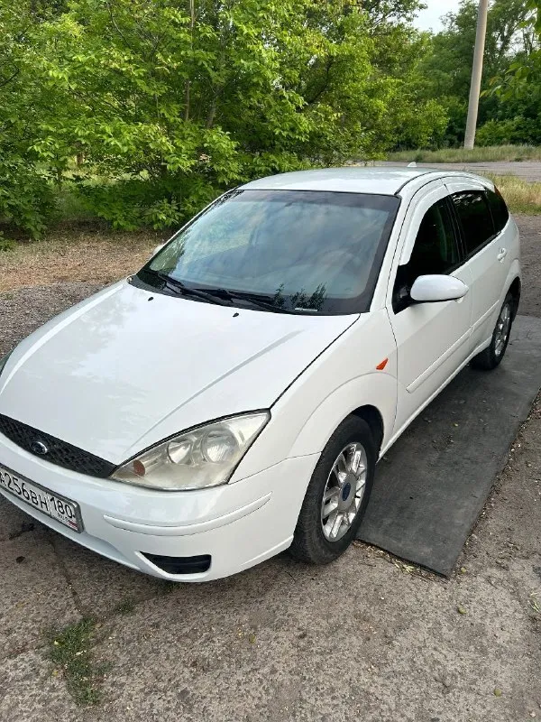 Ford focus 1 (2004), хэтчбек, продаётся ford focus 1 2004 года выпуска, хэтчбек. пробег 190321 км. машина в хорошем техническом состоянии, полностью обслужена и находится на полном ходу. оснащена климат-контролем, подогревом передних сидений, электроприводом зеркал и бортовым компьютером с камерой заднего хода. кузов оценён на "4" — есть небольшие косметические дефекты, без серьезных повреждений. цена 450000, рассматриваю разумный торг. писать в тг или звонить по номеру +79085008535 номер телефона +79493851340 📲 tg: @kovrahone 📞 звоните: +7(949)3851340 - фотография - 2