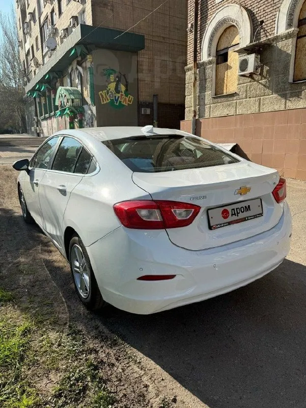 Продажа chevrolet cruze американский, 2016 год в донецке пробег 121000 км, 153 л. С. Авто привозили для себя из америки с пробегом 70т. Ездила девушка, бережная эксплуатация. А вто в отличном состоянии. Максимальная комплектация, два комплекта новой резины зима и лето пирели, полностью обслужена, вложений не требует. -люк -парктроники -автозапуск -бесключевой доступ -контроль слепых зон -подогрев сидений -электропривод водительского сидения -система старт-стоп -мультируль -4g, wi-fi -музыка bose с 9 динамиками и усилителем цена 1 150 000р. Авто находится в днр, г. Донецк. По всем вопросам звоните +79495111596
📞 Звоните: +7(949)5111596 - фотография - 1