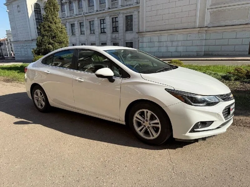 Продажа chevrolet cruze американский, 2016 год в донецке пробег 121000 км, 153 л. С. Авто привозили для себя из америки с пробегом 70т. Ездила девушка, бережная эксплуатация. А вто в отличном состоянии. Максимальная комплектация, два комплекта новой резины зима и лето пирели, полностью обслужена, вложений не требует. -люк -парктроники -автозапуск -бесключевой доступ -контроль слепых зон -подогрев сидений -электропривод водительского сидения -система старт-стоп -мультируль -4g, wi-fi -музыка bose с 9 динамиками и усилителем цена 1 150 000р. Авто находится в днр, г. Донецк. По всем вопросам звоните +79495111596
📞 Звоните: +7(949)5111596 - фотография - 2