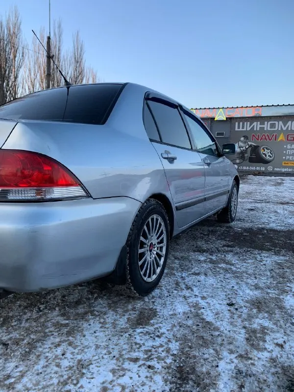 В продаже lancer 9 в приличном состоянии, сел и поехал.
Надёжная и комфортная машинка.
Коробка и ходовая в идеале.
Двигатель как у всех лансеров, подьедает, нужно лечить маслосьемные и т. Д.
Документы тоже в полном порядке.
Цена 240
Осмотр енакиево
+79493515949
📞 Звоните: +7(949)3515949 - фотография - 5