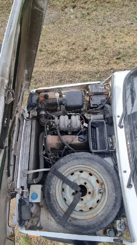 Нива 4×4 niva 2006г.1хоз. 315 т. р дно, пороги, ланжероны - все целое. , коробка, раздатка, карданы - работает без нареканий. ходовая часть вся обслужена. масла везде поменяны. выхлопную полностью менял, начиная с выпускного коллектора. аккумулятор 75 ам. стоит грязевая резина на новых 15 штампах. автомобиль вложений не требует. с пол тычка завёл - поехал, мягкая, шустрая. осмотр макеевка +79490746919 📞 звоните: +7(949)0746919 - фотография - 5