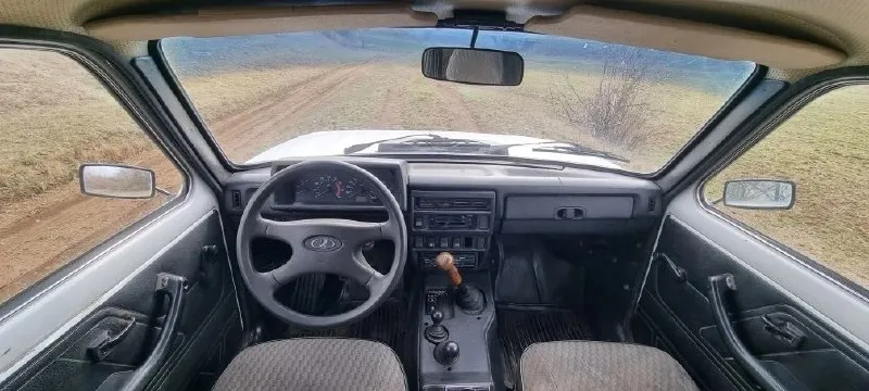 Нива 4×4 niva 2006г.1хоз. 315 т. р дно, пороги, ланжероны - все целое. , коробка, раздатка, карданы - работает без нареканий. ходовая часть вся обслужена. масла везде поменяны. выхлопную полностью менял, начиная с выпускного коллектора. аккумулятор 75 ам. стоит грязевая резина на новых 15 штампах. автомобиль вложений не требует. с пол тычка завёл - поехал, мягкая, шустрая. осмотр макеевка +79490746919 📞 звоните: +7(949)0746919 - фотография - 6