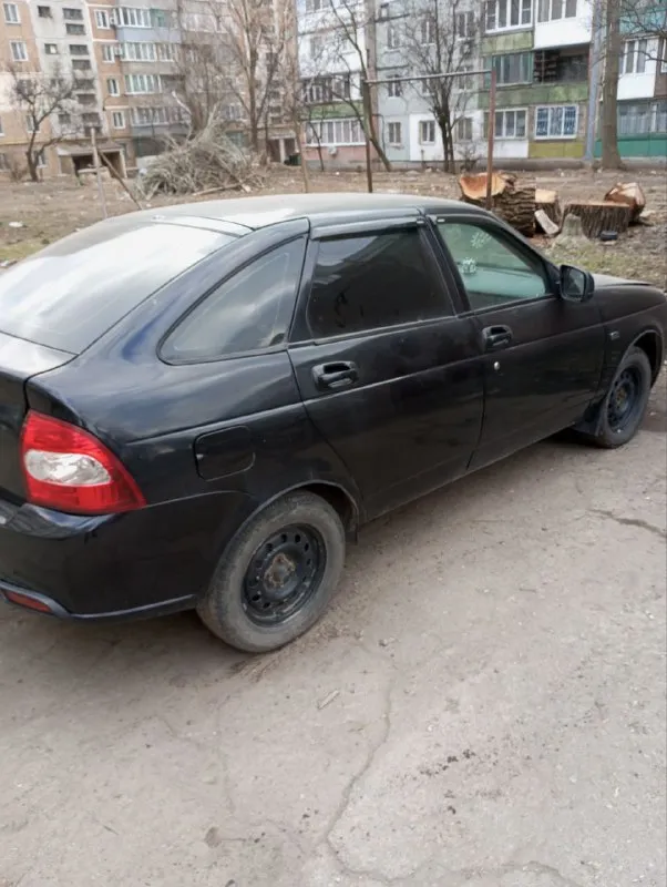 Продам ваз приора г. макеевка 2009 г. пробег 270тыс. цена 300тыс. авто в нормальном состоянии. всё вопросы по телефону +79494778958 📲 tg: @artem0n888 📞 звоните: +7(949)4778958 - фотография - 1