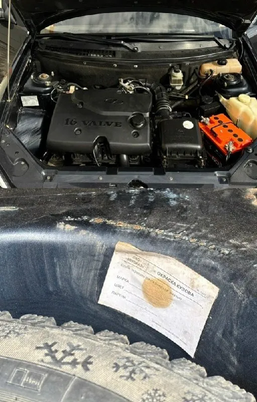 В продаже живая приора! 2009г. в. автомобиль в заводском исполнении! в заводском окрасе! пробег 170.000т. имеется свежая страховка и тех осмотр! состояние отличное! авто не требует абсолютно никаких вложений! днище пороги стаканы низа дверей в идеальном состоянии! кузов без гнили ржавчины! в заводском окрасе! все герметики швы точки завод! остекление родное! двигатель 1.6 16v работает как часики! без посторонних звуков! масло не расходует! кпп и ходовая часть просто супер! без нареканий! по комплектации: электро усилитель руля, abs, подогрев сидений, сигнализация, эл. стеклоподъемники, эл. регулировка зеркал, сенсорный магнитофон с bt. стоит очень редкий салон с завода, передние сидения ковши! документы чистые! переоформление без проблем. цена 370.000т. р торг. тел: +79499913705. за идеальном в автосалон! 📞 звоните: +7(949)9913705 - фотография - 7