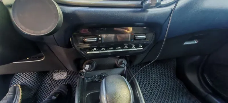 Марка: suzuki модель: baleno год: 2023 пробег: 60000 объем двигателя: 1.5 топливо: бензин кпп: автомат цвет: серый цена: 1900000 описание: продам автомобиль suzuki baleno 2023 куплен в сентябре 23 года комплектация glx. так же установлена сигнализация с автозапуском старлайн, подогревы сидений и зеркал. имеются два комплекта колёс на дисках зима и лето. чехлы из экокожи одеты с салона. машина у одного собственника я хозяин. все вопросы по +7 949 3290499 дмитрий дима, 📱 +79493290499 📲 tg: дима 📞 +7(949)3290499 📲 tg: дима 📞 звоните: +7(949)3290499 - фотография - 2