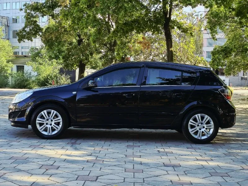 Автор: продам opel астра н год 2007 мотор 1.6 коробка механика пробег 235000родной. комплектация гидроусилитель руля, abs,4 подушки безопасности, климат контроль заправлен работает холодит, стеклоподъёмники, подогрев сидений работает, электро зеркала, магнитофон планшет камера заднего вида, резина зима лето, хороший свет лед ближний дальний туманки, масло поменял двигатель и коробка, много чего сделано по машине, сел и поехал цена 670000 телефон 89498550852 хозяин машина оформлена на меня. . . !!!наш телеграм канал [ бесплатное размещение за репост!!! правила сообщества [ мы в мах [ [ 📞 звоните: +7(949)8550852 - фотография - 5