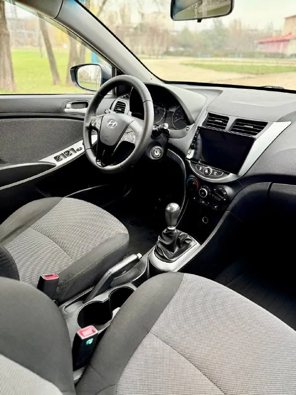 🇰🇵 hyundai solaris 💰цена: 770 000р 🏢город: мариуполь 📅год выпуска: 2013 🧾пробег: 113 026 км. ⚙️двигатель: 1.6 ⛽топливо: бензин ⚙️кпп: механика 📞 телефон: +7-949-727-41-51 +7-949-551-91-52 +7-989-263-55-56 💾 описание: - фотография - 8