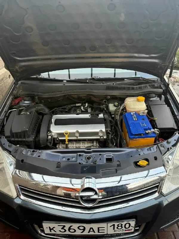 Продам opel astra h 2008 г. в. 3 владельца. 1.6 бензин мкпп. 190000 км. пробег. авто в хорошем состоянии. полностью обслуженный автомобиль, без вложений. по ходовке тишина, как мячик. салон ухоженный. за машиной следили. по документам чистая, оформлена на меня. цена 610000 осмотр снежное все вопросы по +7 949 797-63-18 📞 звоните: +7(949)7976318 - фотография - 5