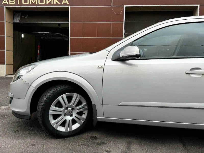 Автор: продам opel астра h 1,6 (без теплообменника) 2005 год, механика официал, не пригон второй хозяин за весь период установлено евро4, вписан в техпаспорт без дтп 2 ключа, мультилок цена 500 000, торг донецк переоформление +7949-345-18-15.. !!!наш телеграм канал [ бесплатное размещение за репост!!! правила сообщества [ мы в мах [ [ 📞 звоните: +7(949)3451815 - фотография - 2