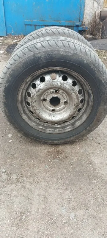 Резина с дисками
R 14 185/65
Разболтовка 4*114.😔 лачетти, церато, лансер 9, и т. Д)
Цена за все 8000₽
Донецк, пролетарский район.
+79494871128
📞 Звоните: +7(949)4871128 - фотография - 2