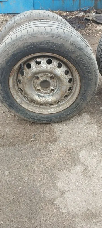 Резина с дисками
R 14 185/65
Разболтовка 4*114.😔 лачетти, церато, лансер 9, и т. Д)
Цена за все 8000₽
Донецк, пролетарский район.
+79494871128
📞 Звоните: +7(949)4871128 - фотография - 5