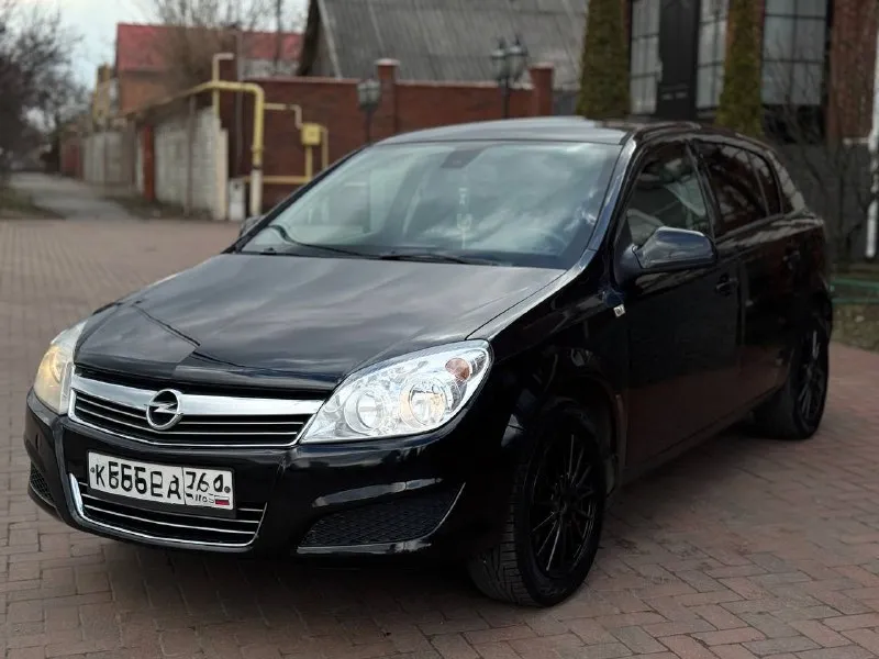 🔥в продаже opel astra h 2011 года выпуска 💸 цена: 558к₽ объем:1.6 родной пробег: 218к авто в отличном состоянии двигатель, кпп, ходовая часть без нареканий сел и поехал, вложений никаких не требует салон опрятный не затертый ✅ зеленая автотека хорошая комплектация: • климат контроль • подогрев сидений и зеркал • авто свет • круиз контроль • мультируль • перешитые красивые сиденья • новая резина авто в родном окрасе было незначительное притёртость одного крыла документы кристально чистые осмотр донецк остальные вопросы по телефону 📞- +79490504302 📲 tg: @n1kolay01 📞 звоните: +7(949)0504302 - фотография - 2