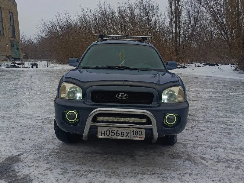 Hyundai santa fe classic 2000 год : 2.0 газ/бензин кпп: механическая 5ст. продажа от собственника. чистые документы, полное переоформление. автомобиль был пригнан в 2016 году, все 10 лет в одной семье. стоит контрактный мотор, ставился полтора года назад, вписан в птс. семейный автомобиль, в отличном состоянии, в родном окрасе. стоит газ евро4. по комплектации: кондиционер (заправлен), 4 эсп, электрорегулировка и обогрев зеркал, android магнитола с камерой заднего вида. ходовка в идеальном состоянии, стоит новая печка, велюр под чехлами как новый. цена: 650 000руб, торг реальному покупателю шахтерский район +7 951 839 88 77 кирилл 📞 звоните: +7(951)8398877 - фотография - 2