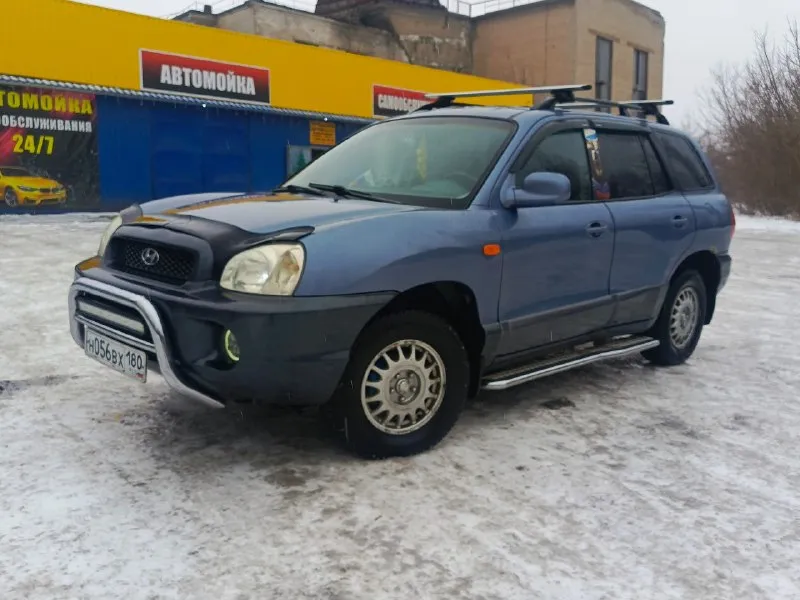 Hyundai santa fe classic 2000 год : 2.0 газ/бензин кпп: механическая 5ст. продажа от собственника. чистые документы, полное переоформление. автомобиль был пригнан в 2016 году, все 10 лет в одной семье. стоит контрактный мотор, ставился полтора года назад, вписан в птс. семейный автомобиль, в отличном состоянии, в родном окрасе. стоит газ евро4. по комплектации: кондиционер (заправлен), 4 эсп, электрорегулировка и обогрев зеркал, android магнитола с камерой заднего вида. ходовка в идеальном состоянии, стоит новая печка, велюр под чехлами как новый. цена: 650 000руб, торг реальному покупателю шахтерский район +7 951 839 88 77 кирилл 📞 звоните: +7(951)8398877 - фотография - 3