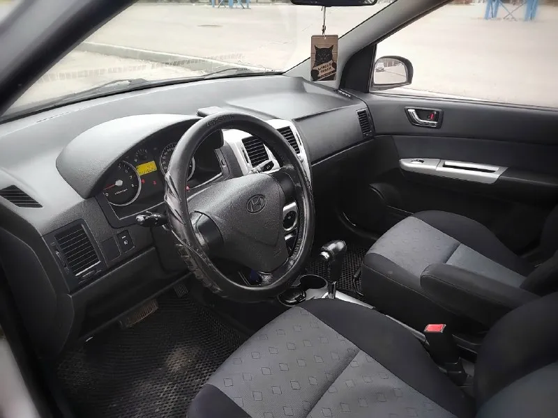 Продается hyundai гетс. 2009 года. двигатель 1.4. на автомате! пробег 145к. отличное состояние! автомобиль обслужен! вложений не требует! кондиционер, печка работают! ходовая не стучит. салон ухоженный, не курили! осмотр докучаевск, донецк. цена 588000₽ 9498093748 📞 звоните: +7(949)8093748 - фотография - 8