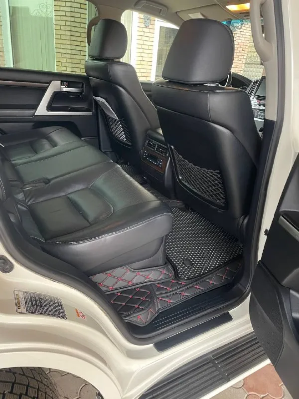 Toyota land cruiser 200 рестайлинг год выпуска 2016 двигатель 4 5 пробег 180 тысяч км идеальное состояние без единого подкраса 100% готов на любые проверки два комплекта резины зима лето два комплекта ковриком весь комплект ключей зоны риска брони плёнки сервисная книжка или обмен цена 5🍋450 📞 +7(949)5180296 📲 tg:. ... 📞 звоните: +7(949)5180296 - фотография - 10