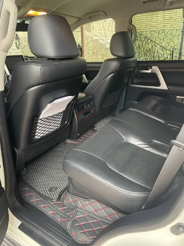 Toyota land cruiser 200 рестайлинг год выпуска 2016 двигатель 4 5 пробег 180 тысяч км идеальное состояние без единого подкраса 100% готов на любые проверки два комплекта резины зима лето два комплекта ковриком весь комплект ключей зоны риска брони плёнки сервисная книжка или обмен цена 5🍋450 📞 +7(949)5180296 📲 tg:. ... 📞 звоните: +7(949)5180296 - фотография - 9