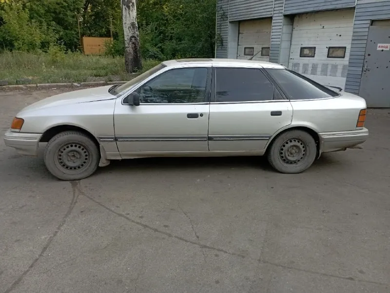 Продам ford скорпио. 100000₽. авто в донецке. двигатель 2 л. инжектор. кузов отличный. +79495037086 📞 звоните: +7(949)5037086 - фотография - 3