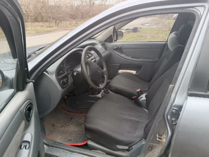 Продам chevrolet ланос на максимальной комплектации sx, на хорошем ходу ничего не гремит не стучит,... - фотография