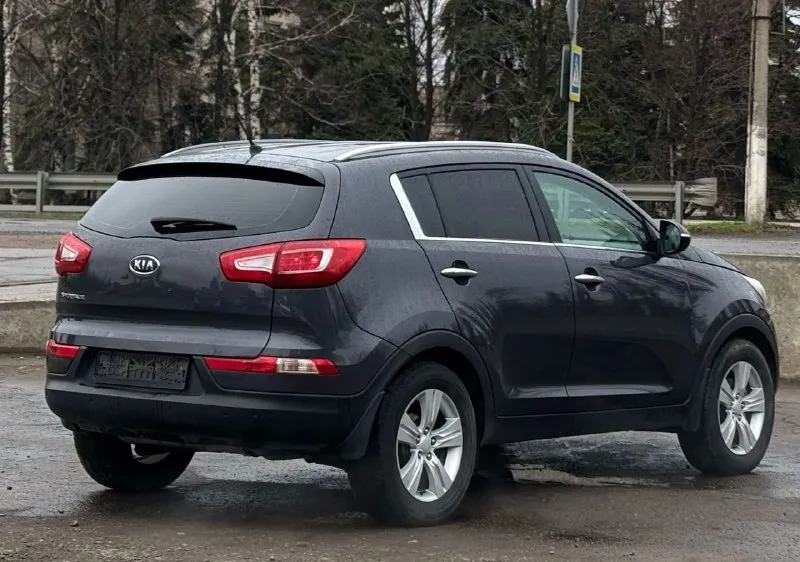Продам
Kia sportage
2011
2.0
Aisin
Авто в хорошем состоянии, стоит хорошая летняя резина yokohama, ходовка обслужена, работа двигателя и коробки без нареканий, классический надежный японский автомат.
Замена масла двигателя каждые 6 тысяч км, два ключа. Хорошая комплектация с климатом и подогревами, также парктроники.
Цена: 1.290.000
Обращаться по номеру телефона
+79494330000
+79493485992
Либо по адресу г. Шахтерск ул. Ленина 2 - фотография - 5