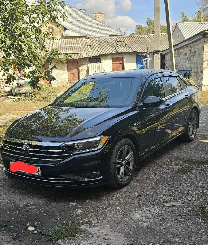 Продам volkswagen jetta 2020г. в.в хорошем состоянии. за машиной ухаживал, все жидкости и расходники заменены. резина новая. комплектация r line. пробег родной 92000км. цена 1850000 тыс. на все интересующие вопросы отвечу по телефону +79494182166 📞 🇷🇺 звоните: +79494182166 - фотография - 2
