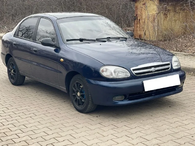 Продам автомобиль, chevrolet lanos, состояние авто очень хорошее! как внешне так и технически! ржавчин гнилья нету ! мотор работает как часики! не дымит, масло не ест ! мкпп обслужена переключает отлично, не хрустит и не выбивает! салон чистый и ухоженный! по электрике все работает !акб стоит новый ! днище пороги, стаканы целые, все в отличном состоянии! по документам все кристально чисто, без штрафов арестов и запретов! любой вид переоформления! техосмотр пройден. диагностическая карта есть✅ год выпуска 2008 пробег 168.000тыс, оригинал! объем двигателя 1.5 ecotec гур 2 стеклоподъемника сигнализация центральный замок приятная акустика подушки безопасности. цена авто 265.000тыс рублей, торг реальному покупателю! по телефону не торгуюсь! звоните в любое время дня и ночи +79490838933 осмотр автомобиля, г. донецк - фотография - 3
