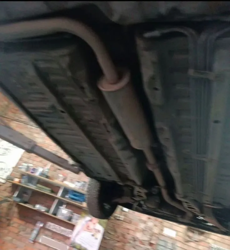 Продам автомобиль, chevrolet lanos, состояние авто очень хорошее! как внешне так и технически! ржавчин гнилья нету ! мотор работает как часики! не дымит, масло не ест ! мкпп обслужена переключает отлично, не хрустит и не выбивает! салон чистый и ухоженный! по электрике все работает !акб стоит новый ! днище пороги, стаканы целые, все в отличном состоянии! по документам все кристально чисто, без штрафов арестов и запретов! любой вид переоформления! техосмотр пройден. диагностическая карта есть✅ год выпуска 2008 пробег 168.000тыс, оригинал! объем двигателя 1.5 ecotec гур 2 стеклоподъемника сигнализация центральный замок приятная акустика подушки безопасности. цена авто 265.000тыс рублей, торг реальному покупателю! по телефону не торгуюсь! звоните в любое время дня и ночи +79490838933 осмотр автомобиля, г. донецк - фотография - 9