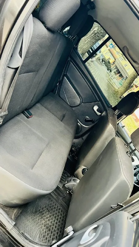 Здравствуйте, продам renault сандеро степвей, 2014г, состояние машины в полном порядке не каких вложений не требует ! кузов в идеальном состоянии оцинкованный без коррозии и сколов, вся машины в родне и без дтп ! два комплекта колёс зима лето, пробег 156, двигатель работает отлично масло от замены до замены, двигатель цепной ! ходовая часть без каких либо постоянных шумов, сигнализация с автозапуском, салон чистый и ухоженный ! очень высокий клиренс, за время владения не когда не подвела, и показала себя отлично ! болле подробно по телефону, могу скинуть видео ! +79484816190 цена 675000₽ торг 📞 звоните: +7(948)4816190 - фотография - 10