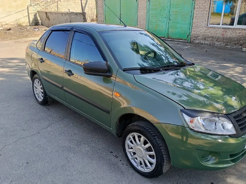 Продам ваз гранта 2013г. тех. осмотр есть авто в хорошем состоянии цена 420т. р торг при осмотре подробности по телефону осмотр г. амвросиевка ☎️ +79498541988 📞 звоните: +7(949)8541988 - фотография - 5