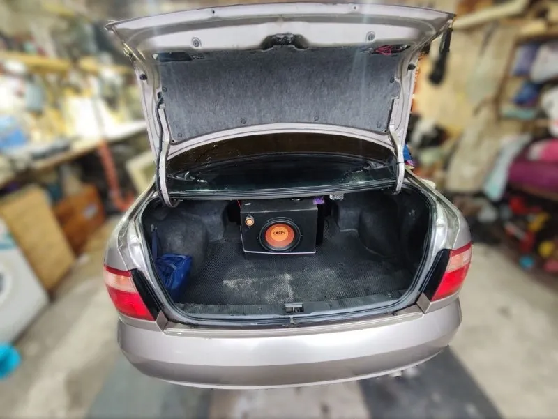 Продам nissan almera n16 2006 1.8 мкпп! 📊 характеристики: • модель: nissan almera n16 • год выпуска: 2006 • двигатель: 1.8 л бензин, 116 л. с. • кпп: механика 5-ступ. • пробег: [250,047] • привод: передний • климат контроль • vin: sjnbban16u2689448 🔧 состояние: ✅ двигатель: 4+ ✅ мкпп: четкие переключени 4+ ✅ подвеска: 5 ✅ кузов: немного приложить руки (состояние на фото) 4 ✅ резина: [лето на литых 16 дисках + зима на литых 15 дисках] ✅ салон: 4 📜 документы: ✅ птс ✅ стс, страховка 💰 цена: [440 000 руб. ] торг при осмотре 📍 донецк / [буденновский р-н] 👤 сам владелец [с 2023] 📞 +7 (949) 524-52-54 — звоните - фотография - 5