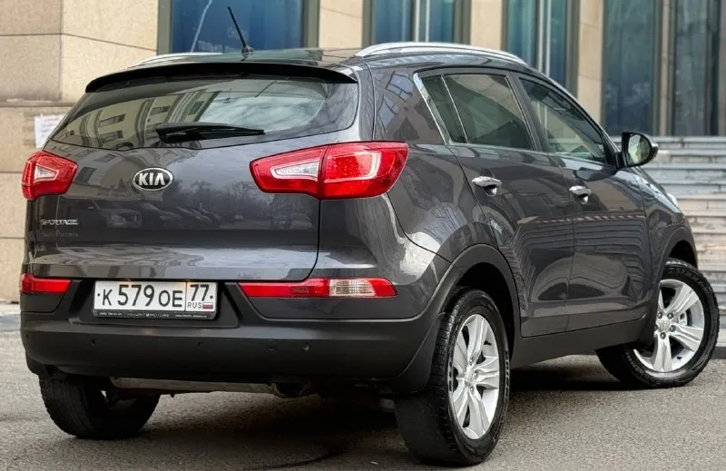 Продам kia sportage
1 Владелец. Без дтп!
Родной окрас.
Год:2013
Цена:1.300.000₽
Торг при осмотре!
Привод:передний
Родной пробег:170.000км
Коробка:механика
: 2Л бензин.
1 Владелец с автосалона, пробег подтвержденный, сервисные книжки, все чеки по обслуживанию есть, кузов без единого крашеного элемента, весь в заводском окрасе, без гнили и ржавчины, мотор работает отлично как на холодную, так и на горячую, не цокатит, не стучит, все отлично, вложений не каких не требует обсолютно.
Комплектация: мульти руль, 4 эл. Стеклоподемника, подогревы всех сидений, двух зонный климат контроль, помощь при подъёме, датчик света и дождя, штатная музыка с блютузом, парктроники, сигнализация пандора. Резина зима лето.
По запросу отправлю видео обзор.
По вопросам звоните.
Номер:
+79495895440 +7 949 594-15-39
На обоих номерах тг. И max
Тг. @avto_dnr123
📞 Звоните: +7(949)5895440 - фотография - 4