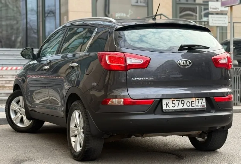 Продам kia sportage
1 Владелец. Без дтп!
Родной окрас.
Год:2013
Цена:1.300.000₽
Торг при осмотре!
Привод:передний
Родной пробег:170.000км
Коробка:механика
: 2Л бензин.
1 Владелец с автосалона, пробег подтвержденный, сервисные книжки, все чеки по обслуживанию есть, кузов без единого крашеного элемента, весь в заводском окрасе, без гнили и ржавчины, мотор работает отлично как на холодную, так и на горячую, не цокатит, не стучит, все отлично, вложений не каких не требует обсолютно.
Комплектация: мульти руль, 4 эл. Стеклоподемника, подогревы всех сидений, двух зонный климат контроль, помощь при подъёме, датчик света и дождя, штатная музыка с блютузом, парктроники, сигнализация пандора. Резина зима лето.
По запросу отправлю видео обзор.
По вопросам звоните.
Номер:
+79495895440 +7 949 594-15-39
На обоих номерах тг. И max
Тг. @avto_dnr123
📞 Звоните: +7(949)5895440 - фотография - 6