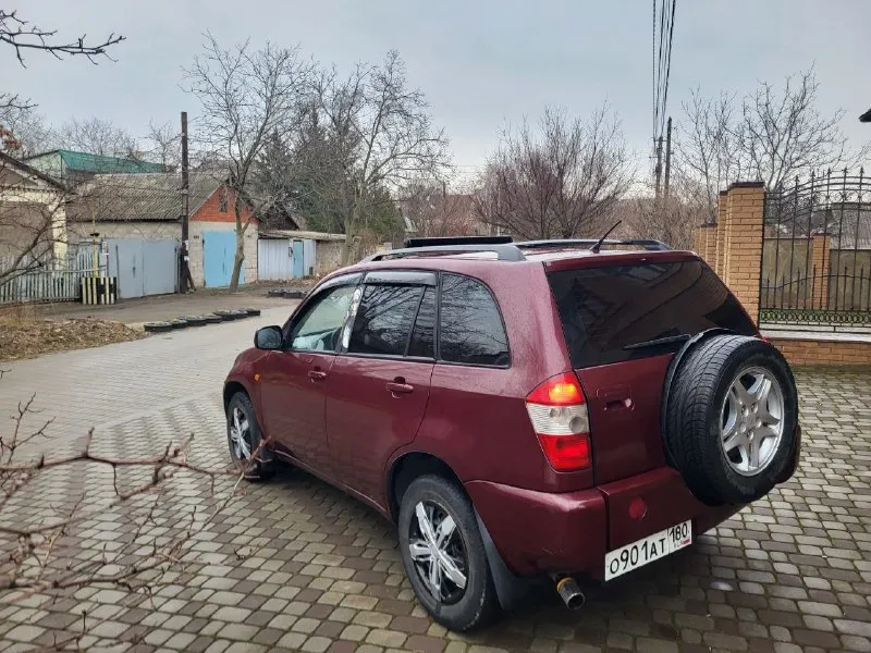 Продам авто chery tiggo 2.0 (чери тигго) цена: 375.000руб пробег: 121.000 год выпуска: 2009 год город: донецк номер: +7 949 086 06 31( telegram) автомобиль покупался новым в автосалоне в донецке, в одних руках с момента покупки, двигатель в отличном состояние, ходовая часть перебранна, коробка без нареканий, хорошая комплектация, полный электро пакет, электро зеркала, мультируль, подогревы сидений, рабочий кондиционер, штатная сигнализация, стёкла все родные, новый аккамулятор, два ключа. по кузову отлично сохранился для своих лет. хороший семейный автомобиль. звоните пишите. - фотография - 3