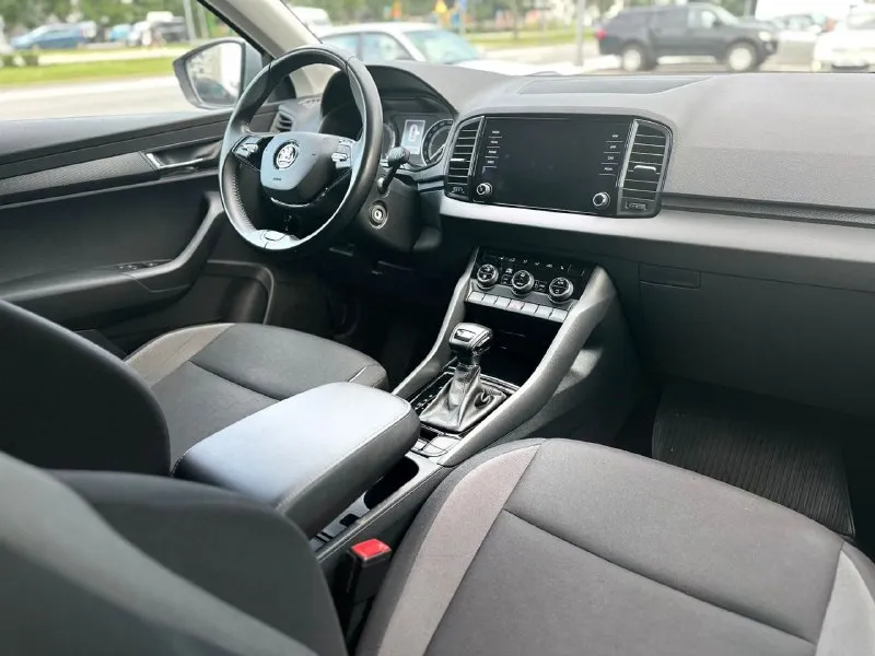 Продам skoda karoq 2020 г 1,4 turbo, 152 л с пробег 106000 тыс. продажа от собственника машина в достойном состоянии, салон как новый. хорошая комплектация. донецк все детали по телефону +79494928738 📞 звоните: +7(949)4928738 - фотография - 6