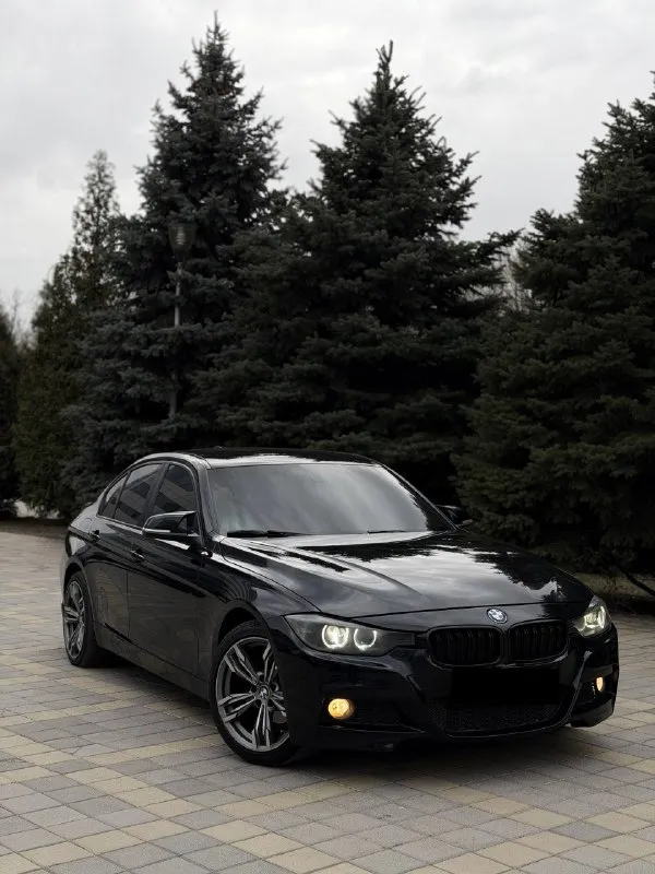 Продам bmw 3 f30 2013 года выпуска автомобиль полностью обслужен своевременно, отличное состояние как технически так и внешне! 2.0 работает идеально, тихо, не троит и не дымит, резвая динамика разгона коробка автомат, переключается мягко и плавно ходовая часть как мячик, нет никаких шумов в автомобиле полностью уверен, сел и поехал в любую точку. салон ухоженный и красивый, нет потертостей и прочего! юридически автомобиль кристально чист, любое оформление осмотр донецк 1.450.000 торгуюсь с быстрым покупателем рассмотрю вариант обмена, могу продать в кредит +7 949 374 95 82 +7 949 742 53 98 📞 звоните: +7(949)3749582 - фотография - 2