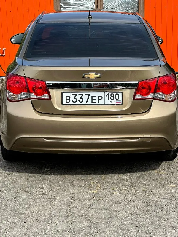 Продам chevrolet круз 2013 год 1.8 акпп, пробег 162 000 тыс, цена 800 тыс !!! Машина ухоженная, по технике без нареканий, вид имеет! Кому нужна хорошая хозяйская машина обращайтесь! Комплектация: двигатель 1.8, коробка автомат, 4 стеклоподъёмника, кондиционер, мультируль, подогрев сидений, обогрев зеркал, обогрев заднего стекла, abs, 6 подушек безопасности, 6 динамиков, музыка звучит достойно! Обращаться по номеру телефона +79493840327, машина не перекуп, я хозяин !
📞 Звоните: +7(949)3840327 - фотография - 3