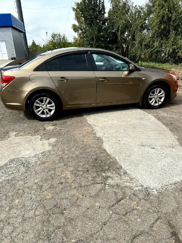 Продам chevrolet круз 2013 год 1.8 акпп, пробег 162 000 тыс, цена 800 тыс !!! Машина ухоженная, по технике без нареканий, вид имеет! Кому нужна хорошая хозяйская машина обращайтесь! Комплектация: двигатель 1.8, коробка автомат, 4 стеклоподъёмника, кондиционер, мультируль, подогрев сидений, обогрев зеркал, обогрев заднего стекла, abs, 6 подушек безопасности, 6 динамиков, музыка звучит достойно! Обращаться по номеру телефона +79493840327, машина не перекуп, я хозяин !
📞 Звоните: +7(949)3840327 - фотография - 5