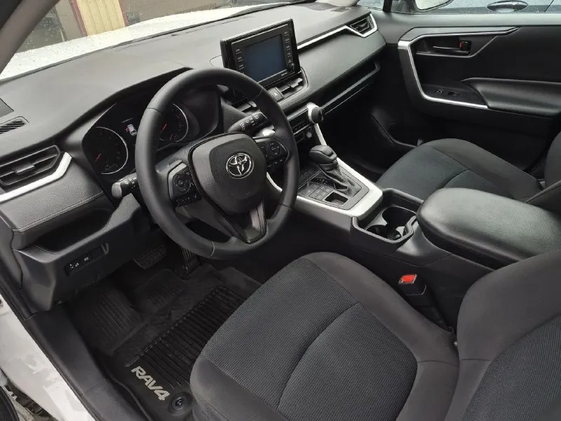 Toyota rav4 - 2020г полный привод. мотор 2.5 + 8ст акпп пробег 92т. км в отличном состоянии, вложений не требует. два комплекта шин. в донецке более 3 лет. вин код на фото. продажа с переоформлением. донецк цена 3 100 000р +7949-02-162-54 - фотография - 6