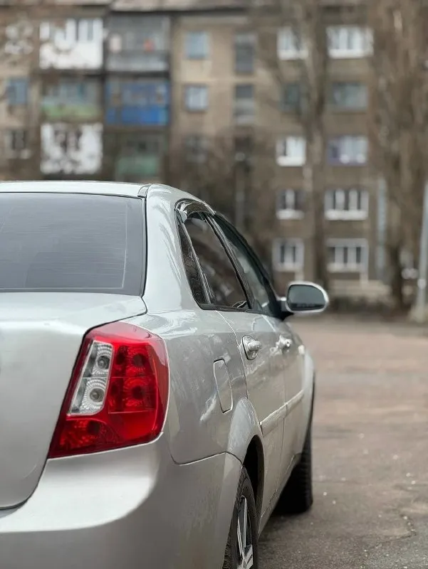 Автор: продам chevrolet lacetti 2011 года выпуска. Состояние кузова на 5/5, без рыжиков. Дно в идеальном состоянии двигатель 1.4, едет бодро, масло не берет. Коробка работает идеально, все передачи на месте. Комплектация: 2 стеклоподъемника, кондиционер, abs, усилитель руля. Состояние салона на 4/5, после химчистки. Печка жарит. На автомобиле стоят r15 литые диски, на новой зимней резине. В комплекте отдаем запаску. Из недавних работ по авто было: двигатель полностью переуплотнен ( прокладка гбц, прокладка клапанной крышки, сальники рв, кв, сальники клапанов ) все прокладки выхлопной системы, гофра, подушки двигателя, кулиса, установлен хороший свет. Цена: 360.000₽, + ( адекватный торг ). Автомобиль находится в енакиево +79495119799.. !!!наш телеграм канал [ бесплатное размещение за репост!!! Правила сообщества [ мы в мах [ [
📞 Звоните: +7(949)5119799 - фотография - 3