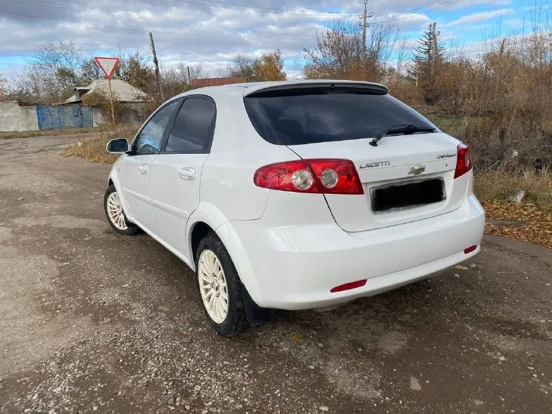 Продам chevrolet лачети 2006г. Объём 1.6л в хорошем состоянии. Летняя резина новая. Учёт 180. Макеевка. +79493413057 анастасия.
📞 Звоните: +7(949)3413057 - фотография - 1