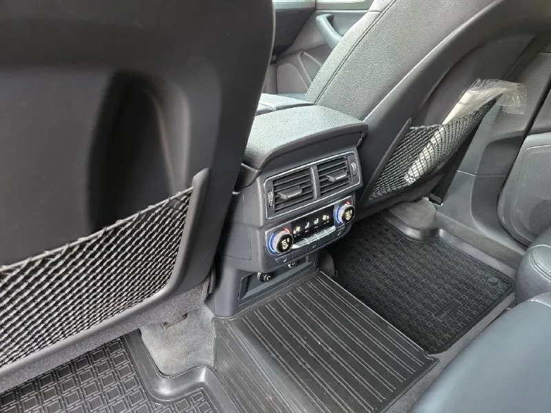 Продам audi q7 2.0 tfsi 2019 год. мощность: 252 л. с. птс: электронный владельцев по птс: 1 состояние: не битый коробка передач: автомат привод: полный тип кузова: внедорожник 5-дверный цвет: белый руль: левый +7 949 401 6982 антон 📞 звоните: +7(949)4016982 - фотография - 5