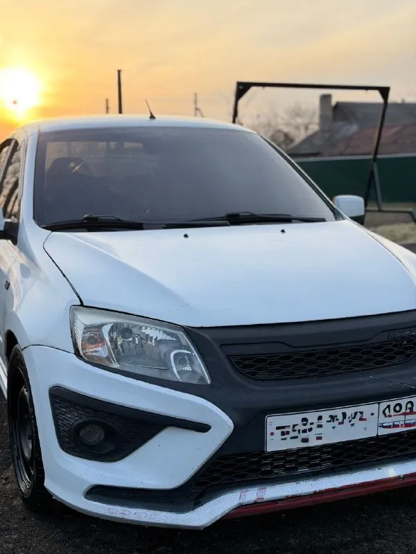 Лада гранта✅ на 8 клопе✅ выпуска 2014 год ✅ пробег 181тыс. ✅ мотор работает хорошо ✅ не дымит, ✅тянет бодро!✅ коробка механика, переключает мягко, без хрустов✅, не выбивает, ✅ не воет! ✅ ходовая не гремит, мягкая! ❗️✅ с элек. .. round-image:url('//telegram. org/img/emoji/40/e29c85.png')">✅ на ss20 стойках!✅ штампы новые, r15 на новой зимней резине! ✅ выхлоп тихий, но приятно звучит, с попкормом!✅ музыка играет норм, ✅стоит хороший андроид качественный ! с задней камерой вида ✅ приятный салон, чистый! 2 этажа led светит очень хорошо! 👌 дно пороги, целые, без гнили! стаканы лонжероны все отлично! 👍 по кузову в порядке, желательно поменять передний бампер, ну или просто покрасить, чуть покоцан! ❗️ по документам, все чисто, без запретов, без штрафов, птс стс дкп все на руках, переоформление без проблем! 180регион по всей информации по номеру:+79495068949 цена 430 - фотография - 2