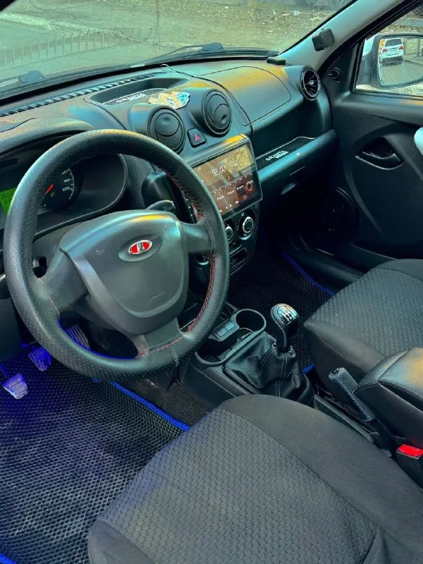 Лада гранта✅ на 8 клопе✅ выпуска 2014 год ✅ пробег 181тыс. ✅ мотор работает хорошо ✅ не дымит, ✅тянет бодро!✅ коробка механика, переключает мягко, без хрустов✅, не выбивает, ✅ не воет! ✅ ходовая не гремит, мягкая! ❗️✅ с элек. .. round-image:url('//telegram. org/img/emoji/40/e29c85.png')">✅ на ss20 стойках!✅ штампы новые, r15 на новой зимней резине! ✅ выхлоп тихий, но приятно звучит, с попкормом!✅ музыка играет норм, ✅стоит хороший андроид качественный ! с задней камерой вида ✅ приятный салон, чистый! 2 этажа led светит очень хорошо! 👌 дно пороги, целые, без гнили! стаканы лонжероны все отлично! 👍 по кузову в порядке, желательно поменять передний бампер, ну или просто покрасить, чуть покоцан! ❗️ по документам, все чисто, без запретов, без штрафов, птс стс дкп все на руках, переоформление без проблем! 180регион по всей информации по номеру:+79495068949 цена 430 - фотография - 8