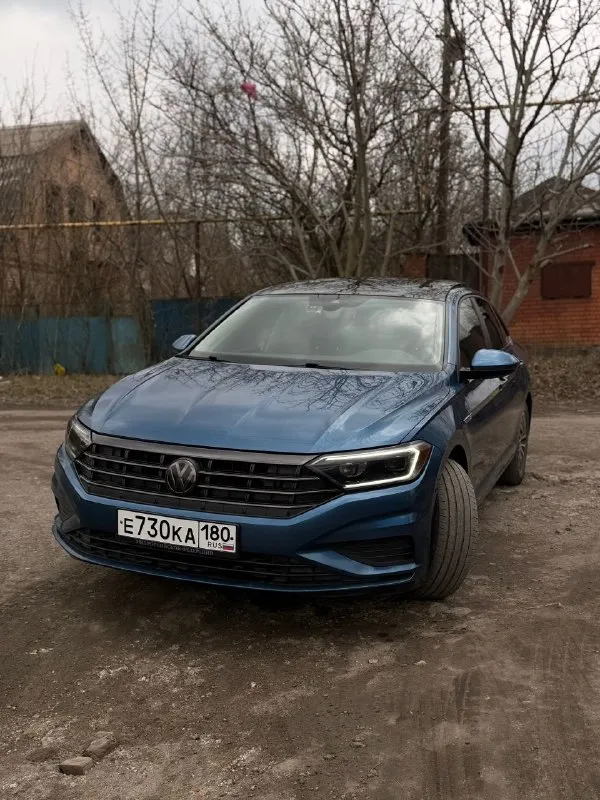 Продам jetta sel 2019 год цена : 1.820 ￼ + торг г. донецк +79494191770 салон в отличном состоянии, по технике без каких либо нареканий. хорошая комплектация! -led передние и задние фары -бесключевой доступ -датчик дождя и света -круиз контроль -2-х зонный климат контроль -подогрев сидений -датчики давления в шинах -контурная подсветка салона с возможностью выбора цвета 📞 звоните: +7(949)4191770 - фотография - 3