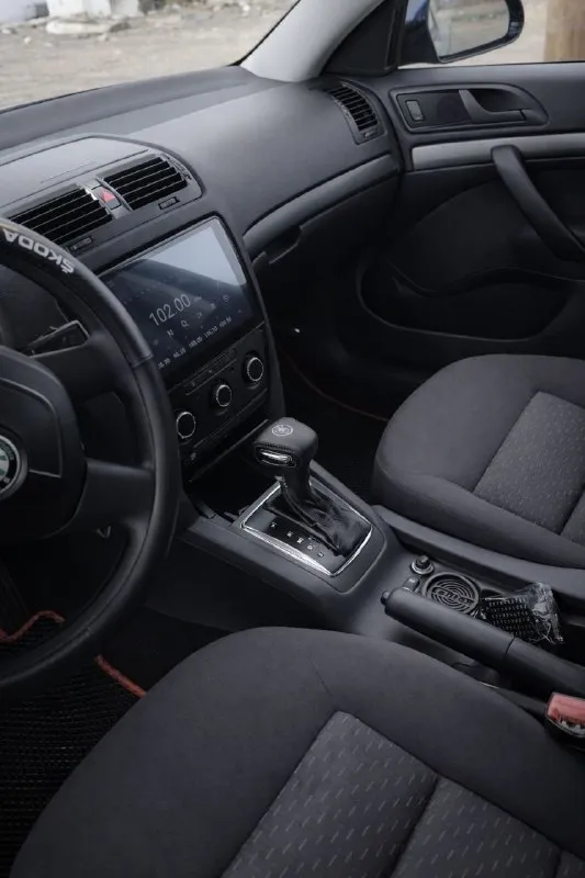 Skoda octavia 2010 1.6 акпп не робот, гидротрансформатор aisin 102 л. с. родной пробег 165 тыс. км собственник. машина в отличном состоянии, чистая. обслужена, все исправно. коробка не пинается. никаких вложений не требует. кузов без следов коррозии. abs, asr, esp, airbags, кондиционер, электропривод и подогрев зеркал, эсп, регулировка руля по высоте и вылету, аудиосистема, цз, зимняя шипованая резина. 🔥790 тыс. руб, торг дебальцево +79490067570 - фотография - 7