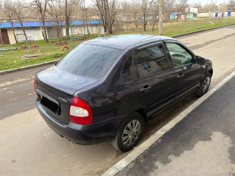 Продам ваз kalina l, 2008 года выпуска цена 295.000, торг у капота! 3 собственника по птс! (оригинал) родной пробег 131.600 км в дтп машина не участвовала! днище, стаканы, пороги - в хорошем состоянии! двигатель(1.6 - 8-клап. ) в очень хорошем состоянии, не дымит, не троит, масло не ест! коробка переключает плавно, как положено! стекла все родные! новый грм, помпа, ходовая обслужена! комплектация -эур, передние эсп, обогрев боковых зеркал и заднего стекла, лэд птф, очень хорошая музыка, тонировка задней полусферы, заводской ключ с сигнализацией! машина на зимней резине, без вложений, на полной боевом ходу, состояние- сел поехал. +79595488501 город краснодон 📞 звоните: +7(959)5488501 - фотография - 4