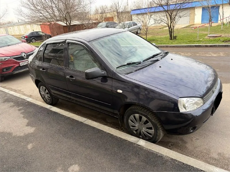 Продам ваз kalina l, 2008 года выпуска цена 295.000, торг у капота! 3 собственника по птс! (оригинал) родной пробег 131.600 км в дтп машина не участвовала! днище, стаканы, пороги - в хорошем состоянии! двигатель(1.6 - 8-клап. ) в очень хорошем состоянии, не дымит, не троит, масло не ест! коробка переключает плавно, как положено! стекла все родные! новый грм, помпа, ходовая обслужена! комплектация -эур, передние эсп, обогрев боковых зеркал и заднего стекла, лэд птф, очень хорошая музыка, тонировка задней полусферы, заводской ключ с сигнализацией! машина на зимней резине, без вложений, на полной боевом ходу, состояние- сел поехал. +79595488501 город краснодон 📞 звоните: +7(959)5488501 - фотография - 5